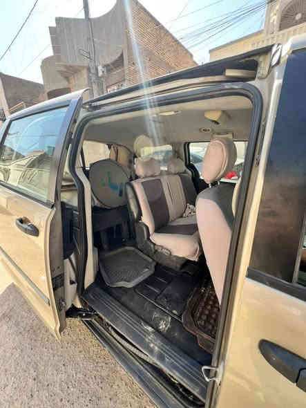 السلام عليكم دوج كرفان 2008 رقم بغداد  تحويل مباشر  السياره نضيفه جدن بدون حادث فقط باب السائق ولسلايت مرشوشات كلير فقط 
مكينه جديد
كير  جديد
صدر امامي خلفي نضيف
مشط استيرن جديد
تخم تاير نضيف
منضومت تبريد امبدلهه جديده 3 قطع
داخل السياره كلش نضيف على البلاد
رقم *********** 
بي واتساب
