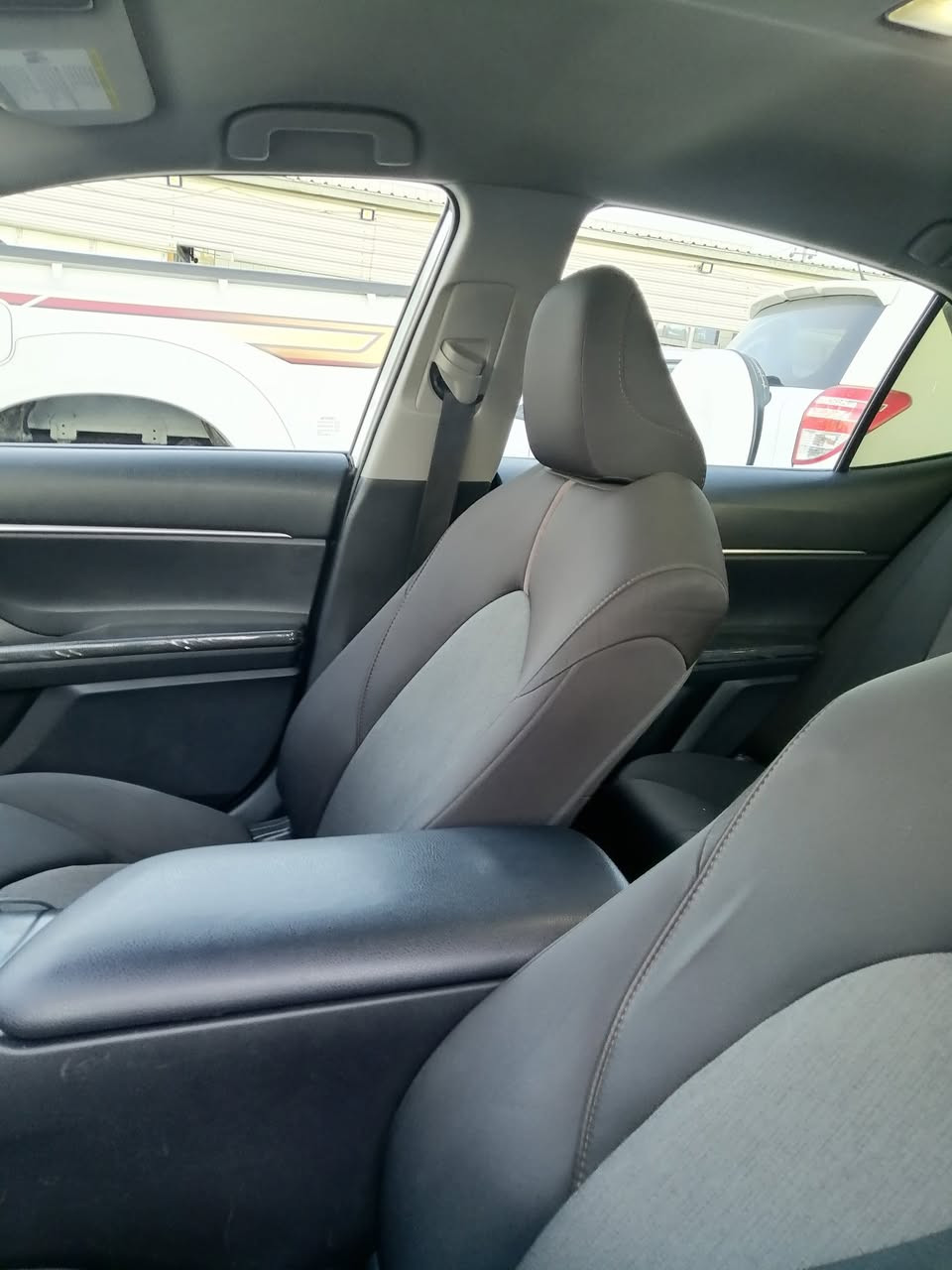 كامري ربع جاملوغ والباقي كلو بشرت تحويل وكاله تريد سعر ١٩٢ ورقه *********** دوميز فايده
