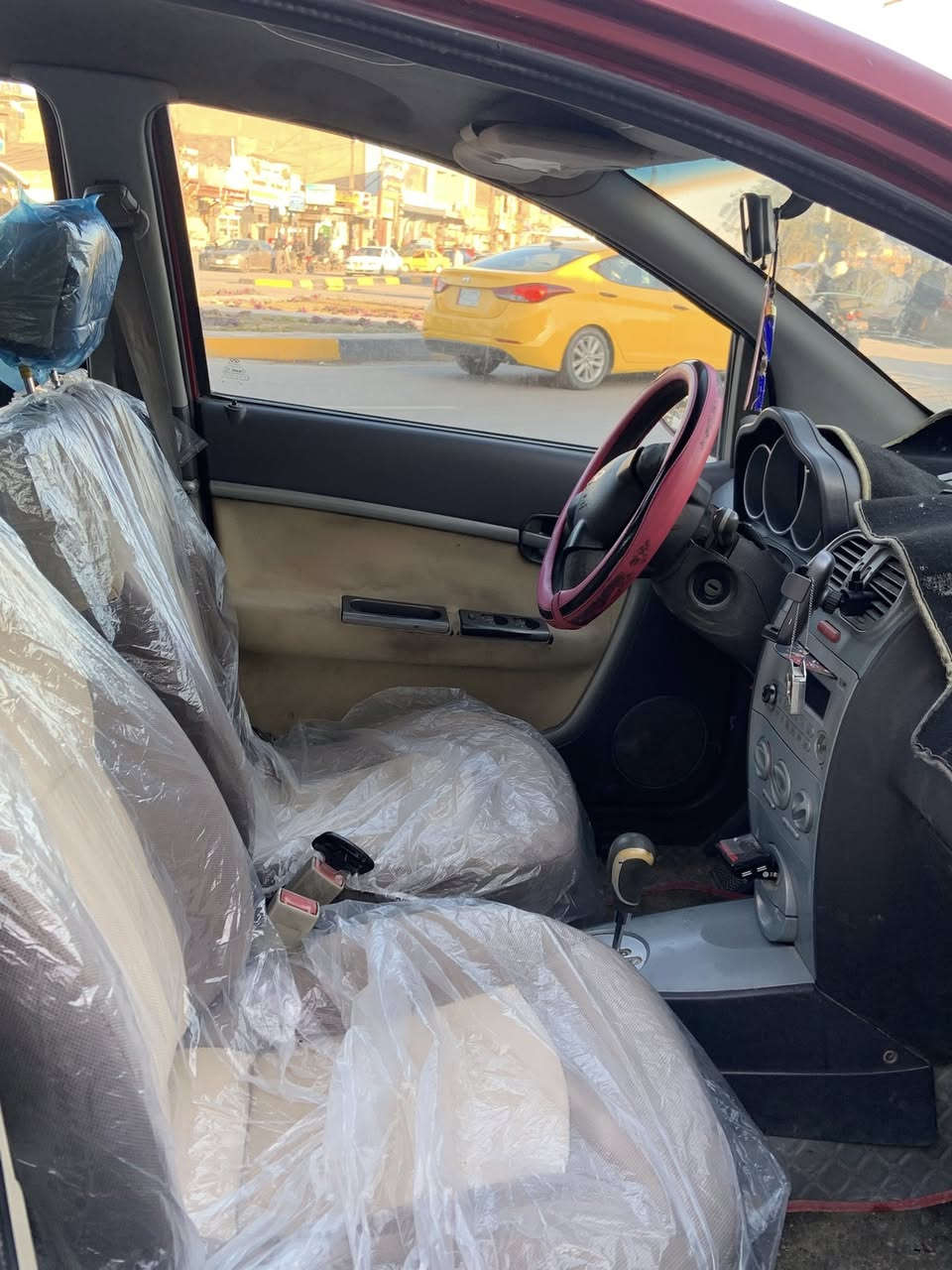 سلام عليكم سياره شيري. البيع. سياره خير من الله نقص بس حداديه امامي  مكاني كربلاء الحر سعرها 27 وبيها مجال ***********
