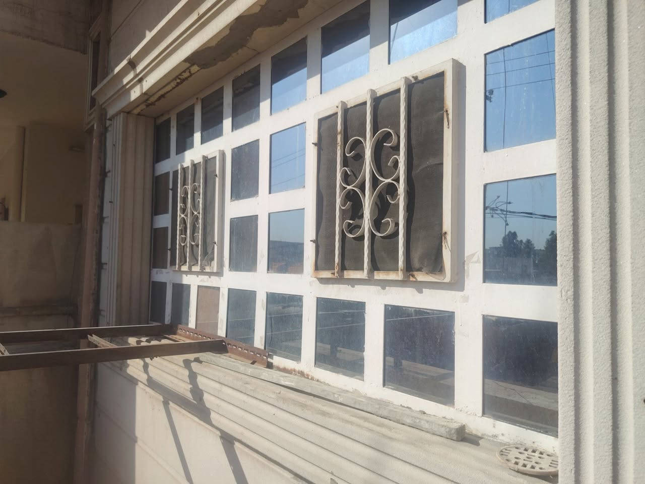 سلام عليكم باب وشباك للبيع دفع سعر بي مايرضى الله
***********
***********
