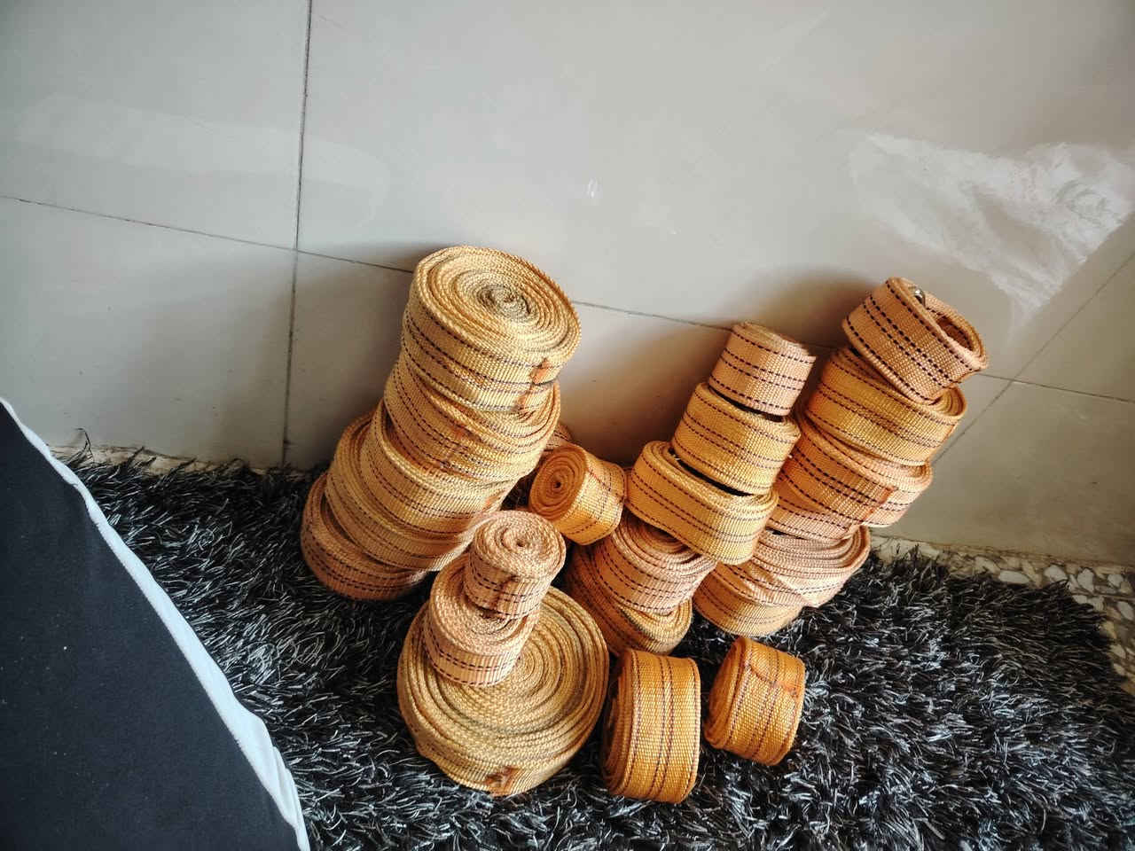 سلام عليكم اخوان هذني الرواجز حبل 20 قطعه ابيع شلع ب5 وبي مجال رقمي ***********
