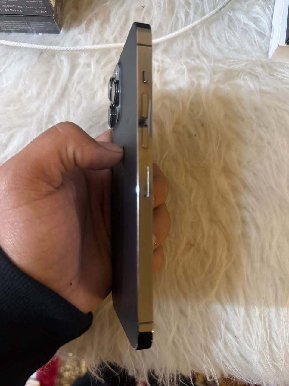 ايفون 13 برو ماكس بطارية 94 ذاكرة 256 بطارية معلاية اصل 85 جهاز جديد ممفتوح نضافة 95‎%‎  سعر 680 وبي مجال بسيط بعقوبة ***********
