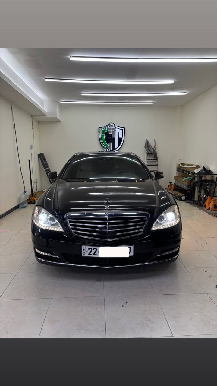 سلام عليكم
مارسدس S350 
2013
ماشيه150Km
جاملغ الخلفي بالهلال بي شبر بارد 
بدون صبغ 
سياره فول مواصفات خليجي 
مكينه وكير كفاله 
للاسفتسار
***********
