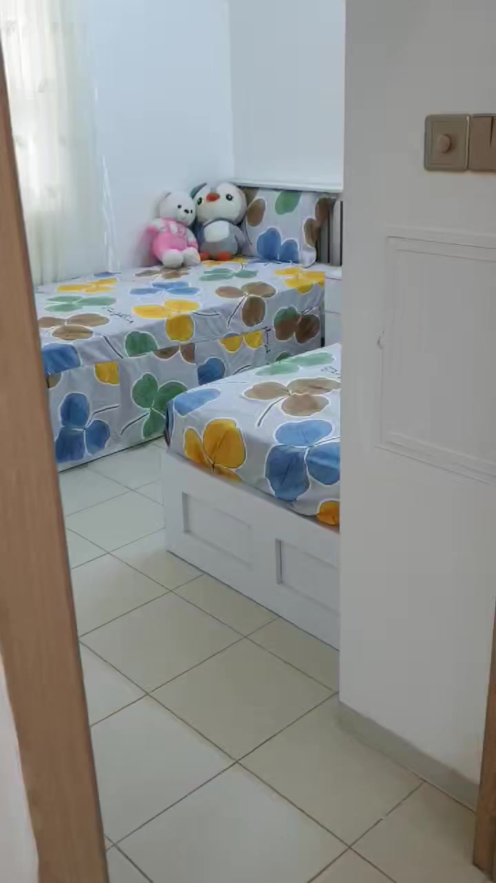 معمل نجارة الماسة الاثاث
تنفيذ جميع الموديلات
جميع الأوان والقياسات متوفرة
العنوان بسمايا الشارع العام مقابل جسر مشات
قرب عوينات الكرم معرض الماسة الاثاث ***********
