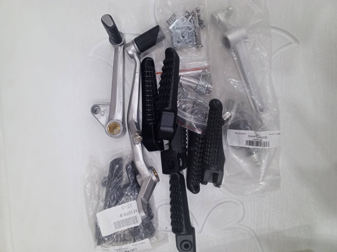 سلام عليكم غراض للبيع شتريد موجود بطح كاوسكي تيي ماكس بي ام رحال كلشي موجود رقم ***********العنوان بغداد الحسينية مال راشدية
