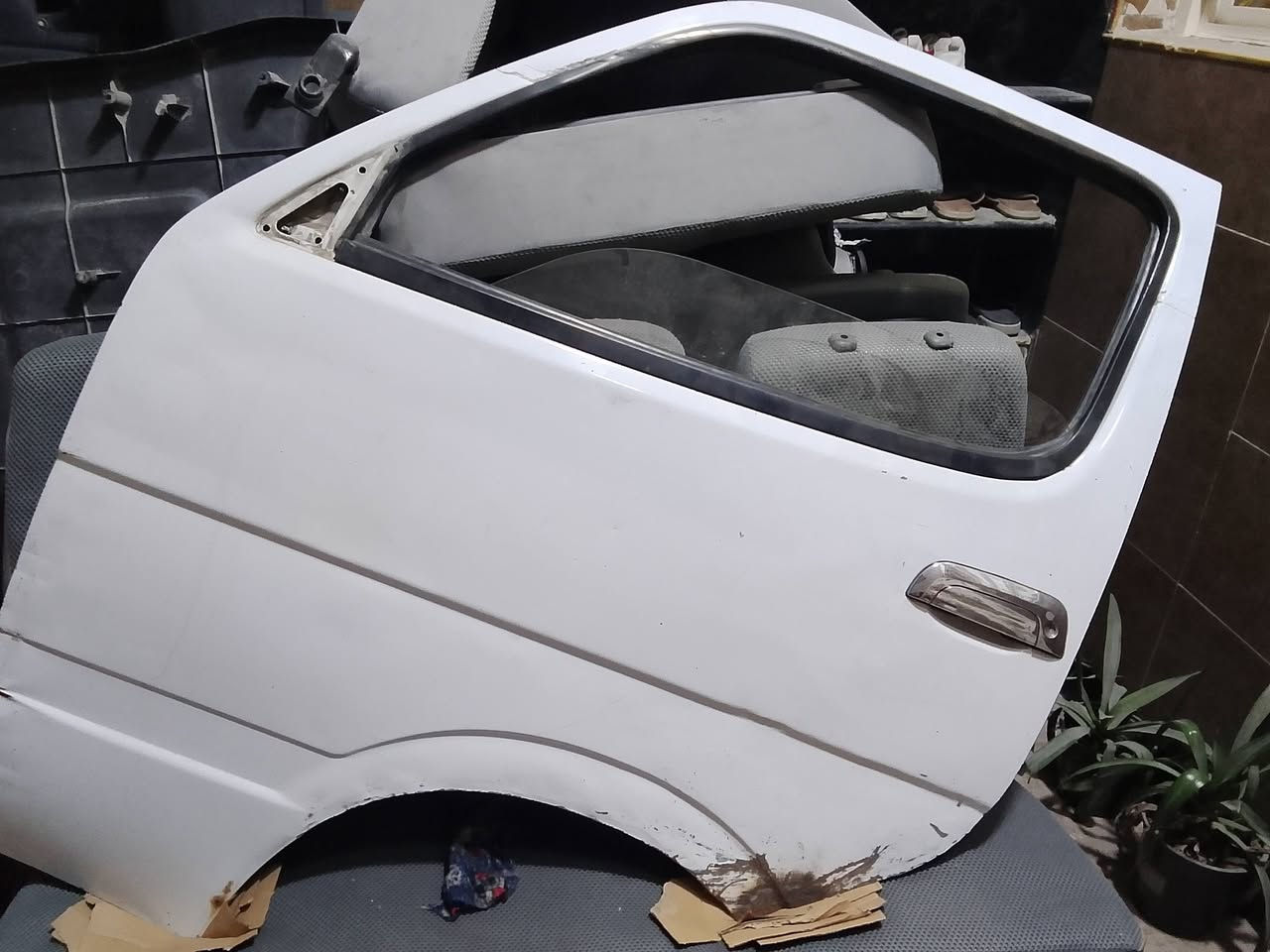 السلام عليكم اغراض اج وان جنطه مصبوغه الباب بلادي ***********
