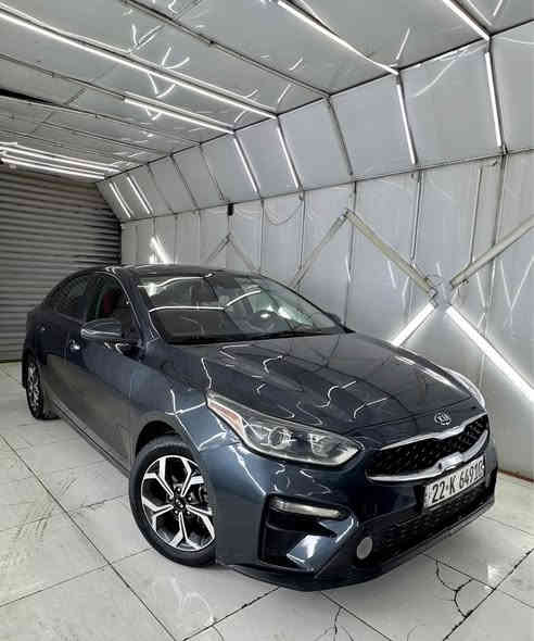 السلام عليكم كيا فورتي 2019 وارد امريكي رقم اربيل الدولي تحويل ثاني يوم حادثها بسيط الجاملغ مفتوح وراجع نفسه وربع البنيد بدون دواخل شاصي لغد كله مكفول محرك 2000 دوش المواصفات شاشة كبيرة كاميرا خلفية وضعيات قيادة وباقي المواصفات المعروفة السيارة جاهزة للبيع فقط السعر 125 ورقة بيها مجال بسيط حق الجية للاستفسار *********** مكان السيارة بغداد غير متواجد عالنت الشراي يتصل بغداد
