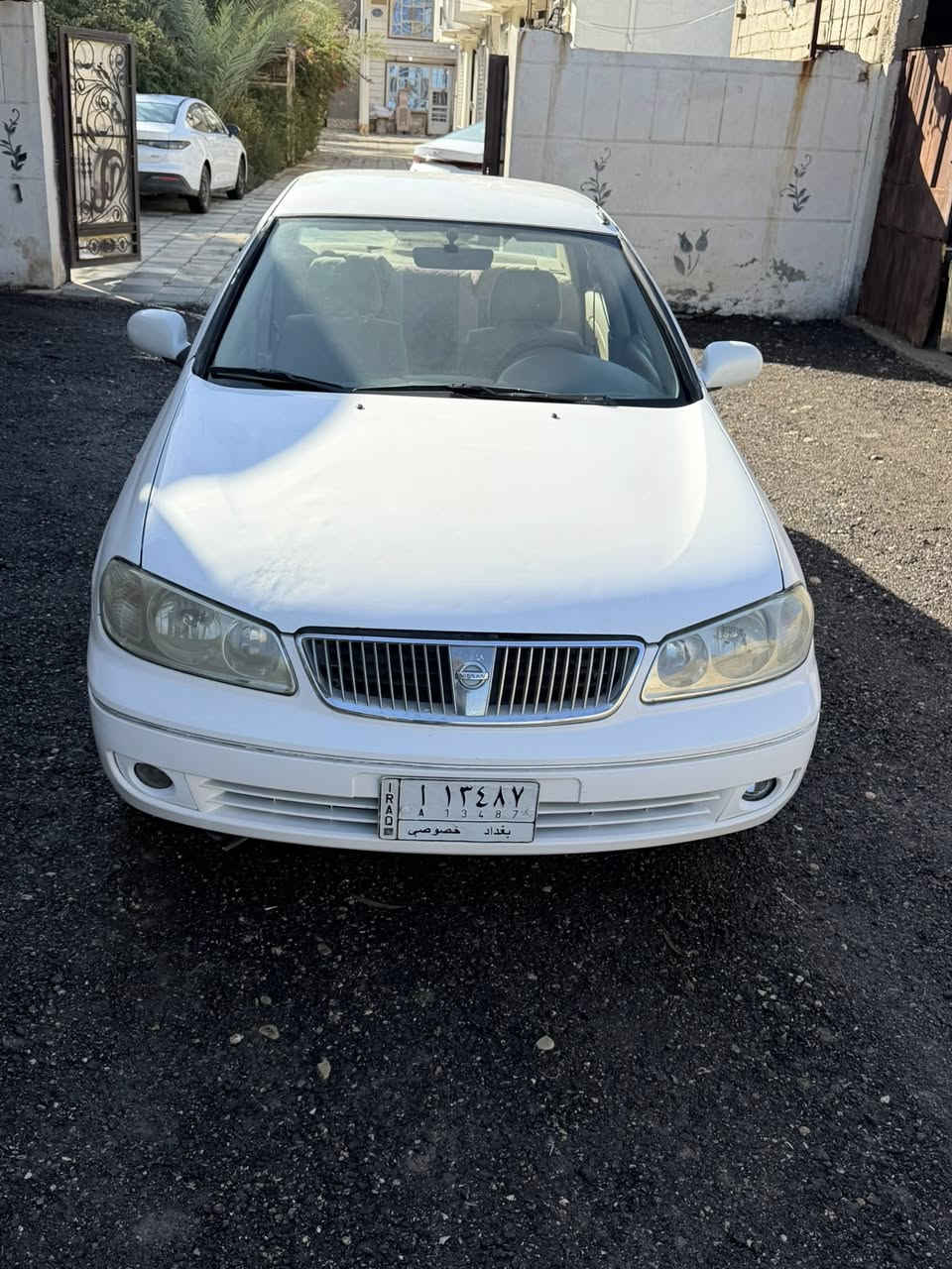 السلام عليكم
نيسان سني 2009 ياباني 
بيه بارد بسيط
بدون قطرة صبغ 
للتواصل ***********
السعر 110
