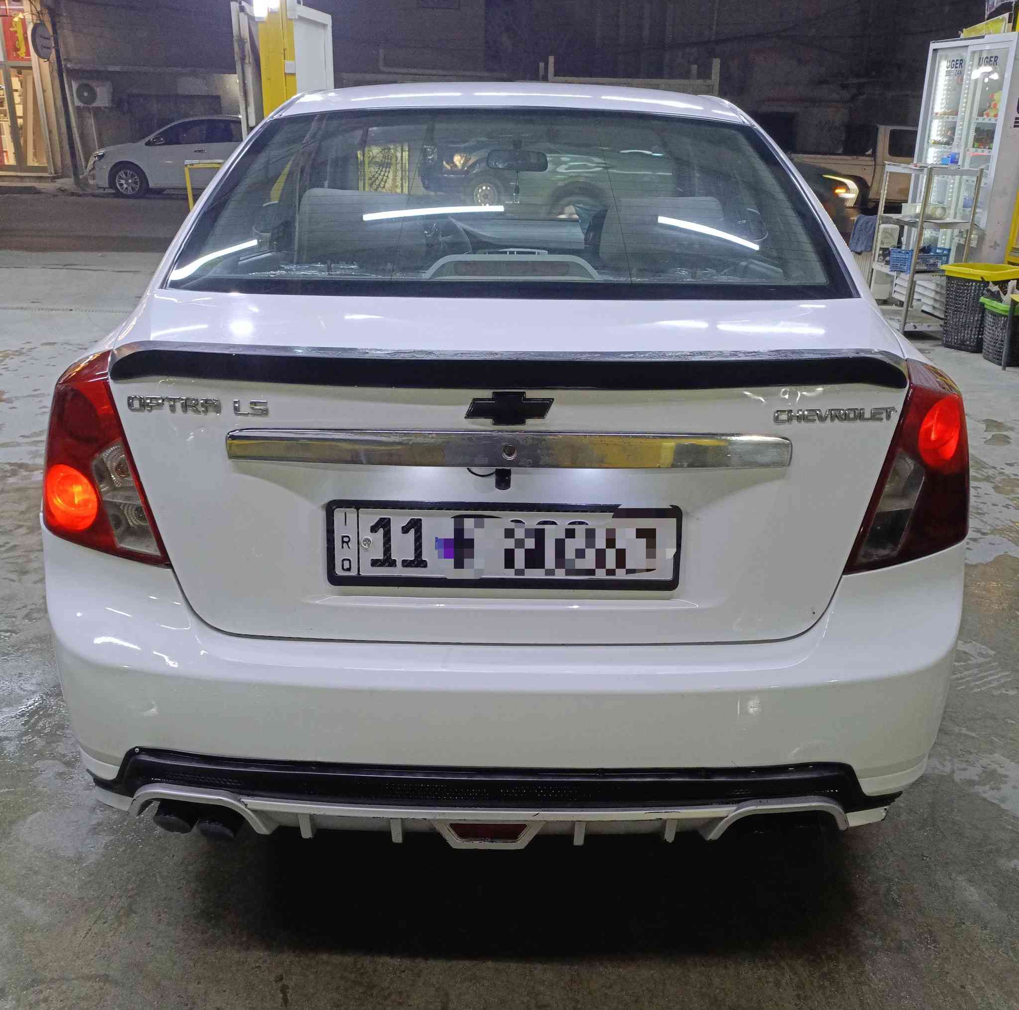 اسلام عليكم
اوبترا 2011 شركه العامه رقم بغداد انكليزي اوتماتيك 
ماشيه 145 حقيقي
كير  ومكينه ممتازه 
تبريد ثلج 
صدر امامي خلفي ممتاز
شاشه كامره 
تخم تاير جديد 
غرفه وكهربائيات على وضع الشركه مسويلهه ادامه كامله
سياره حلوه ماناقصه برغي بيهه سونر اليوم سويته مرفق مع الصور الصبغ قطعتين فقط للجماليه مابيهه شبر معجون بس بخ بدون دواخل تجي وتفحص بعينك رايدهه 85 بيهه مجال حك الجيه
 مكاني بغداد كريعات الشراي يتصل على الرقم *********** مكلف بنشر
