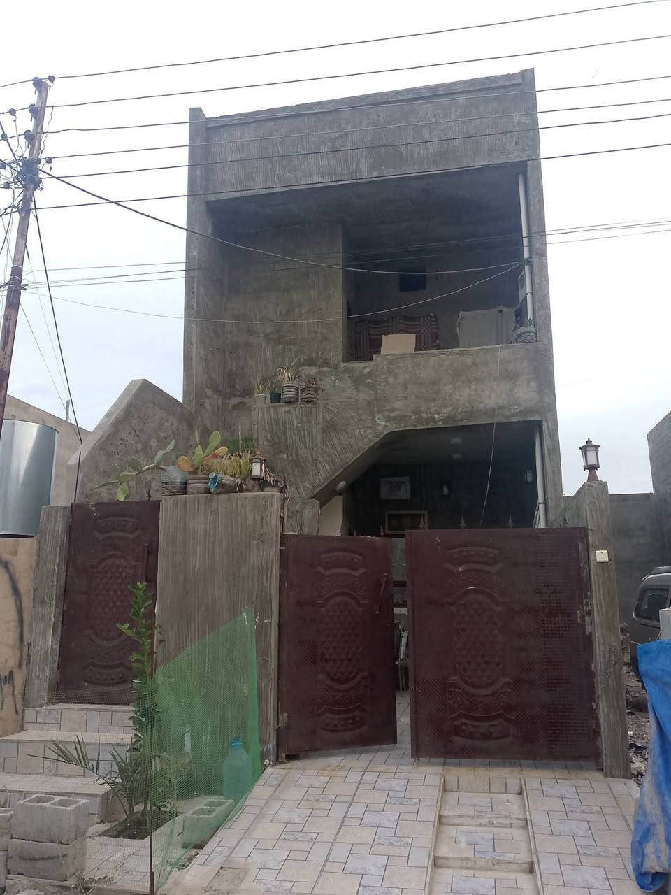 بيت 100 متر للبيع – طابق أرضي مكتمل كامل+ طابق ثاني هيكل (طابو ملك)
✨ أرضي مكتمل ومفروش بسيراميك فاخر، يحتوي على غرفة وصالة ومطبخ وحمامين، مع إمكانية توسعة الطابق الثاني حسب رغبتك و ماء كهرباء جاهز وابواب وشبابيك پي ڤي سي محكم جديد . فرصة مثالية للسكن أو الاستثمار

عنوان : حي عسكري -55

للتواصل عبر واتس أب ***********

أو تواصلو خاص ويسرنا التعاون معكم 😊💙
