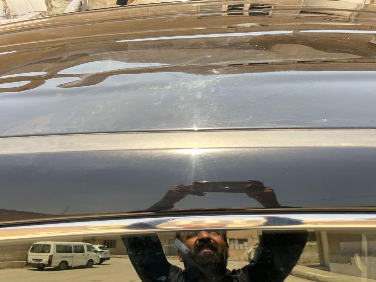 السلام عليكم من رخصة الادمن المحترم :كيا سبورتج موديل 2022 وارد امريكي حادثه سرقه جامه ومسجل وبل عراق منزلك السونار السياره حلو مناقصه شي تجي اتشوفه احلى من الصوره باتري جديد تخم تاير جديد السياره كامله مكمله للتواصل***********. متوفر واتساب  السعر 175 وبيه مجال للطيبين  السياره بسمي ثاني يوم تحويل
