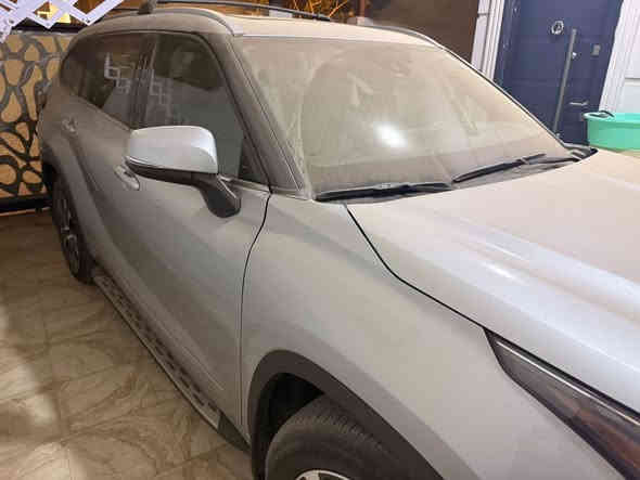 #للبيع_تويوتا_هايلاندر ٢٠٢٢
المحرك :•  ٦ سلندر
رقم اربيل مميز  
ماشيه ٤٠  الف كيلو 
المواصفات :•
بصمة تشغيل
 فتحه سقف 
دوسات كروم
صندوق كهرباء 
بردات خلفية 
شحن لاسلكي 
رادارات + تحديد مسار + قيادة ذاتية ++نقطه عمياء 
كراسي كهرباء + مقاعد امامية تدفئة + تبريد+كرسي خزن 
ستيرن
فتحه سقف 
مقاعد خلفية منفصل  جلد لون رصاصي  vip
كشنات كهربائي 
الضرر كلش بسيط بالجاملغ الخلفي بدون ايبراك وبدون دواخل 
كله ابلاد
السعر ٣٣٠ ***********
