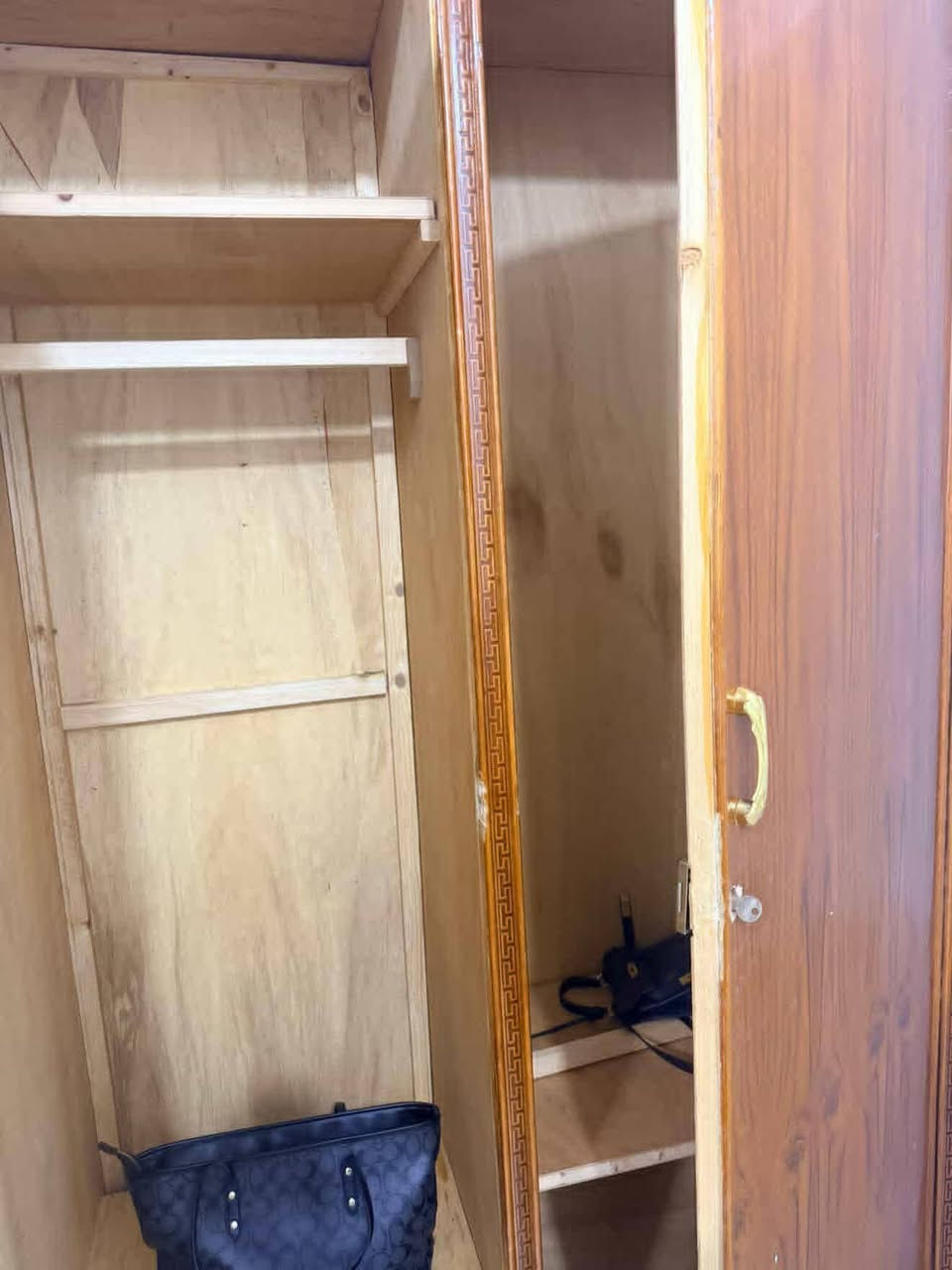 للبيع نظيف الخشب القوي


**إذا كنت صاحب هذا الإعلان وتريد حذفه لأي سبب، رجاءا أرسل رسالة إلى الدعم الفني**