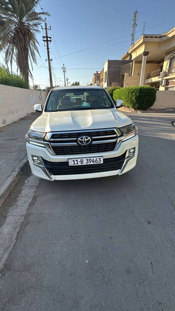 السلام عليكم سيارة جكسارا للبيع ٦سلندر موديل ٢٠١١ محدثة ٢٠٢١ سيارة نظيفة مصبوغة عام السعر ٢٥٠ وبيها مجال غير متواجد على الفيس اتصال فقط ***********
