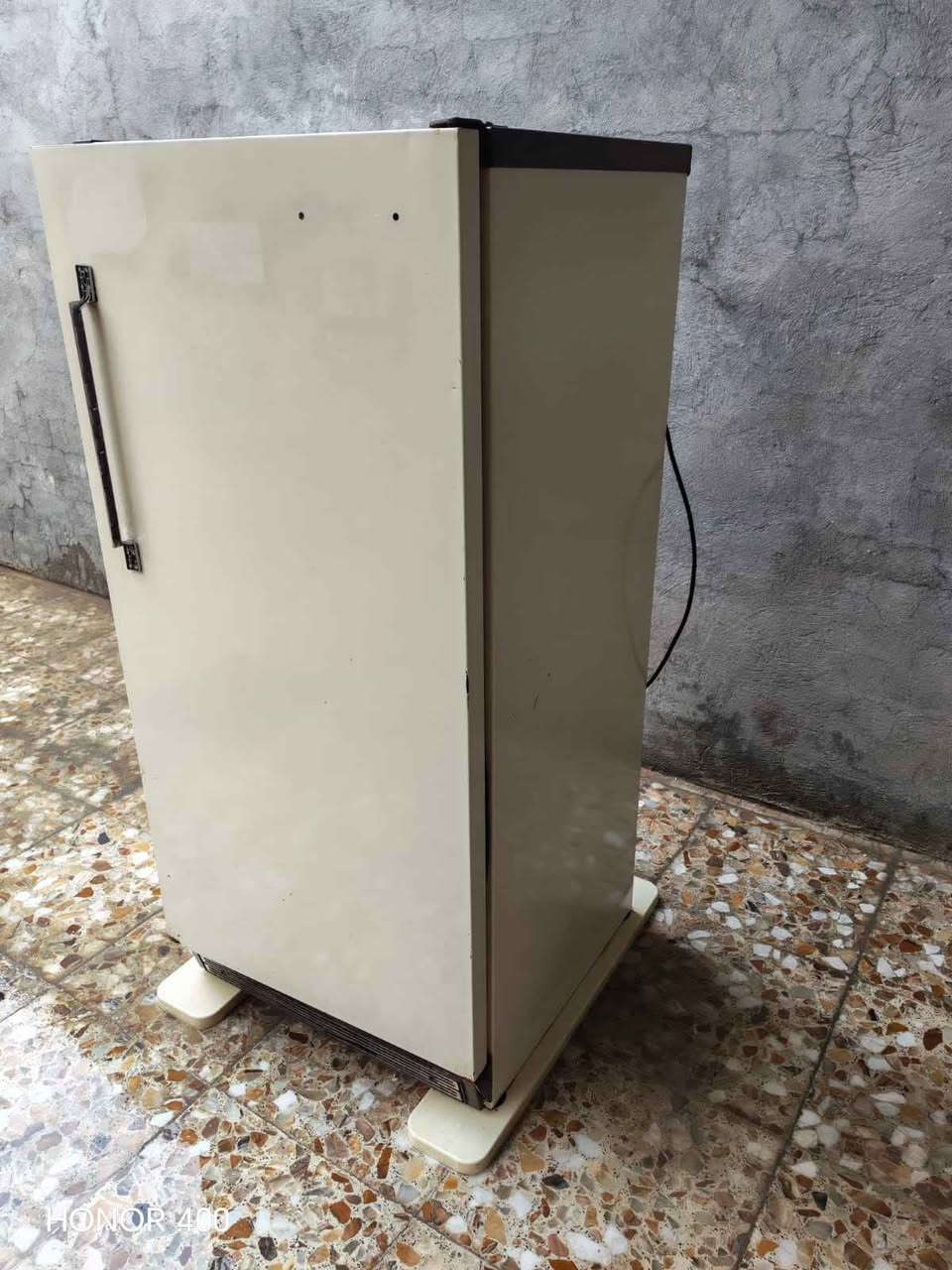 ثلاجة للبيع
نظيفة وتعمل بشكل جيد 👍
تبريد ممتاز، مناسبة للبيت أو الدكان
حجم متوسط، مع فريزر علوي ❄️
الحالة: مستعملة ونظيفة
المكان: حي التراث
السعر: 100 ألف فقط 💰 بغداد, العراق


**إذا كنت صاحب هذا الإعلان وتريد حذفه لأي سبب، رجاءا أرسل رسالة إلى الدعم الفني**