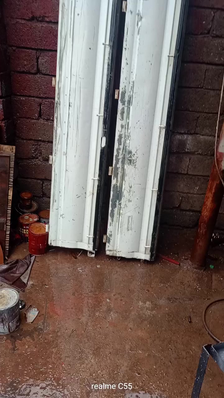 السلام عليكم متاح صفاح مال كيا 700  النظافة وصط السعر 250وبيهم مجال ***********
