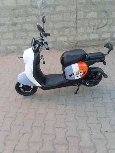 السعر ٢٠٠ دراجه نوع باندا بصمه بطاريات دبل بشرط لوك جاهز
3 نمر لايت زنون مع شاحنته مو شراي لأ يكسر بسعر رجاء 
كركوك ***********
