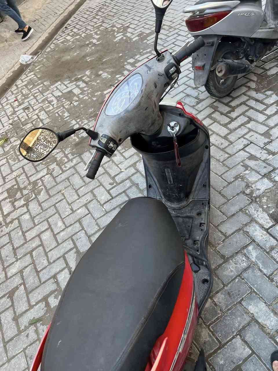 السلام عليكم دراجه بريز مكفوله مكينه ما مفتوحه كلشي بلادي بيهه سلف كابريتر سعره 550قفل مكاني مدينه الصدر ***********
