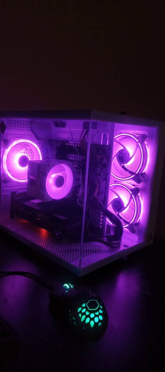تجميعة العاب متوسطة
M. B x99 جديد
Cpu xeon 2667 v4 جديد
Gpu rx 580 8 gb soyo جديد
Ssd nvme 120 gb جديد
Hdd 500 gb
Ram 16 gb 2400
Psu 500 w
Case زجاج جهتين ٣ فانات ار جي بي متغير
السعر ٤٠٠ الف 
عنواني بغداد الطوبجي 
يوجد توصيل 
***********
