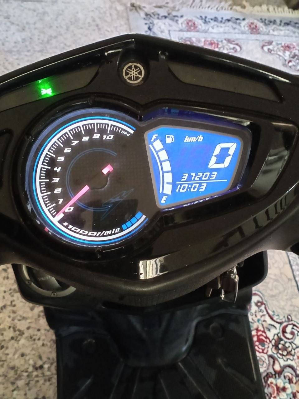 دراجة سكنس ياباني  لد حديث للبيع نوزل خطين ستان كهرباء 4 صمامات محرك 125 cc سرعة 140km الدراجة  جديدة رمبة السعر 13 مستخدمهة فقط شهر


**إذا كنت صاحب هذا الإعلان وتريد حذفه لأي سبب، رجاءا أرسل رسالة إلى الدعم الفني**