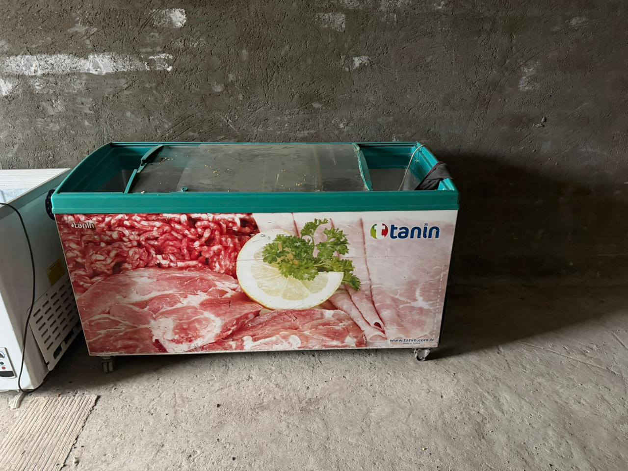 عوارض بطحي للبيع مكاني بغداد الحبيبة الشراي يتصل فقط ***********
