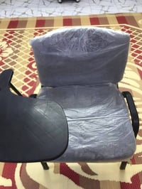 كراسي قطعة وحد السعر30 مع كرسي رحلة هم السعر25 رقم الهاتف 07805540828