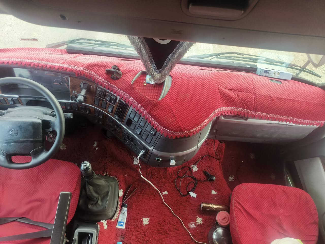 فالفو 
شيطان 2005للبيع للبيع كير محرك اكسل 
سنويا معامله كامله عربانه منفيز 
تحويل تحويل للبيع 230ورقه وبيه مجال،، راس وعربانه
***********
