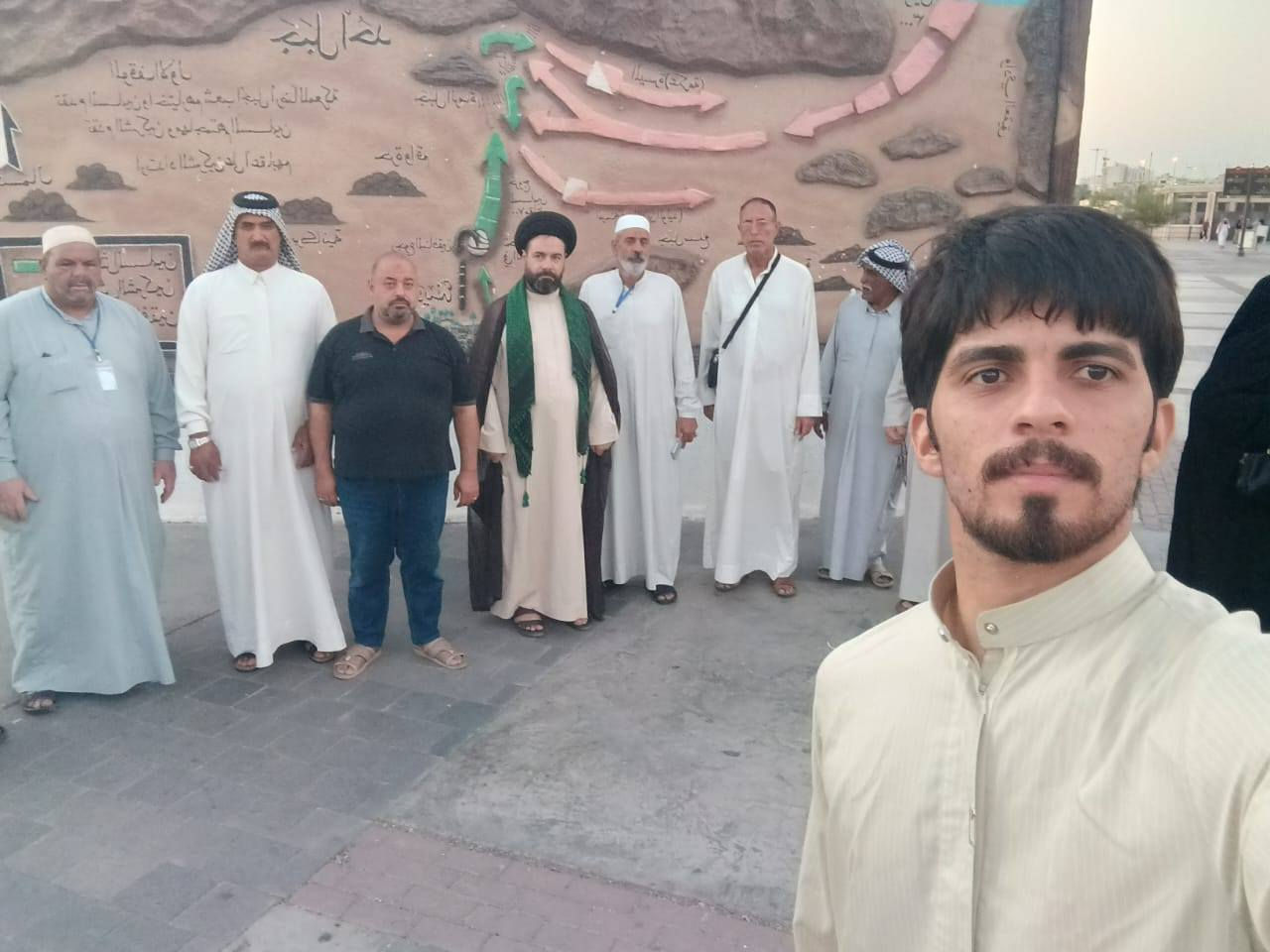 معتمرين مكتب أحمد الغرباوي
 الحجز والاستفسار ***********
