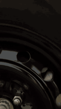 كورلا 2025   ماشيه ٥٠٠٠ تقريبا او اكثر     سياره كامله كامله مكمله    ...