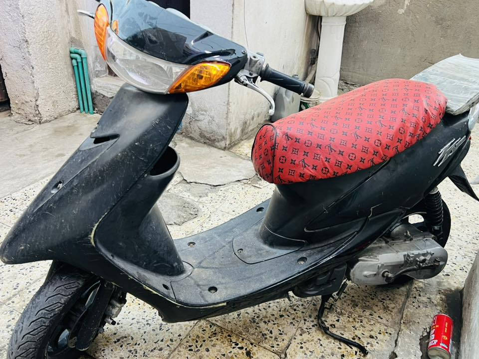 سلام عليكم عصفوريه للبيع جاهزه خير من الله بلاديه دراجه خير من الله بلاديه فقط سلف نقص كهربىيات هندر بأي وقت مكاني بغداد الحريه او دولعي معروضه٢٥٠ وبيها مجال ***********
