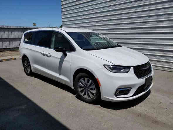 من رخصة الادمن
#المركبة  :  كرايسلر باسفيكا هايبرد لون ابيض موديل 2024
#الضرر    : مرفق الصور الحادث 
#التصليح : صبغ الجاملغ الخلفي شويه + الباب السلايت مبدل اصلي نفس اللون 
#الايرباك : بدون ضرر اي ايرباك
#الرقم     : مرقم بغداد بأسمي
#السعر   :264ورقه مع المجال

#المواصفات  :
▪️ كرايسلر باسفيكا
▪️ محرك 6 سلندر 3600
▪️رادار امامي تفاعلي متعدد الاستخدام
▪️لايتات زينون عالي وناصي مع حاجب LED مع كشافات دعامية زينون
▪️ حساسات خلفي اصل 
▪️ حساسات الاجتياز الجانبية 
▪️ كشافات دعامية اصل 
▪️ بصمة باب وبصمة تشغيل وتشغيل عن بعد 
▪️كشن ذاكرة (خزن ميموري) لكرسي السائق
▪️ طقم ويل حجم 17 مع طقم تاير بحالة ممتازة 
▪️ كاميرا خلفية دوارة مع الستيرن 
▪️ باب جنطة كهربائي شفط 
▪️ ابواب جانبية كهربائية مع بردات اصلية 
▪️ غرفة السيارة جلد اسود اصل 
▪️ تحكم كهربائي متكامل لمقاعد المقدمة 
▪️ شاشة دشبول كبيرة لمجموعة من الايعازات 
▪️ السيارة 7 راكب مع 3 قطع تبريد 

 الاتصال على : ***********

بغداد - العامريه
