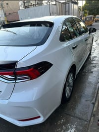 كورلا 2023   شكل خليجي هايبرد مكينه 1800 مكفوله كفاله عامه من الصبغ وت...