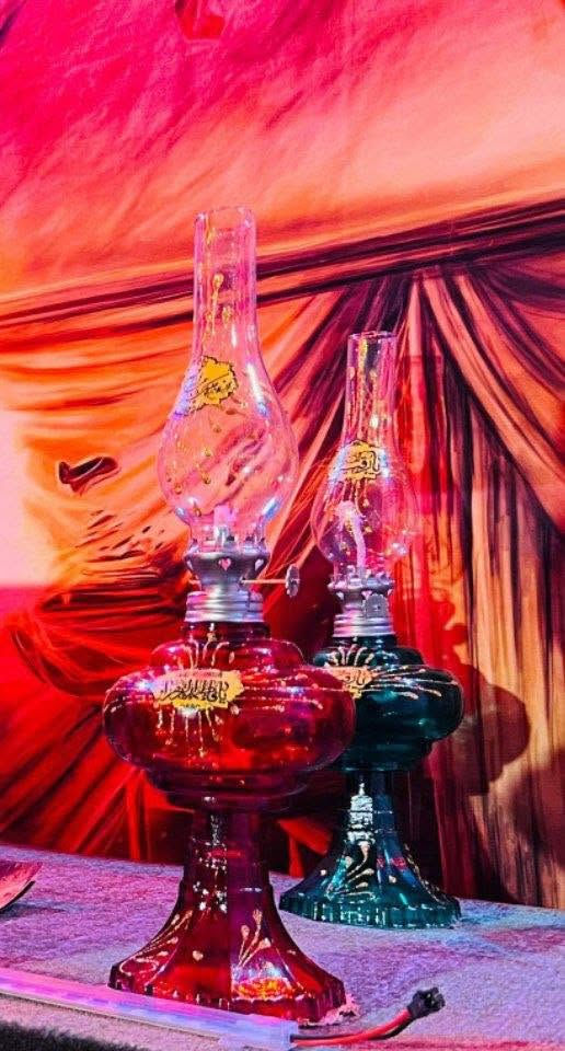 السلام عليكم.      
واتساب ***********

يوجد توصيل   لالات سعر لالة/وحدة 7آلاف/ عددهن 4لالات

هودج سعر 7 آلاف

نافورة 25 ألف

بوستر السيدة رقية 15 ألف

بوستر حسيني 10 آلاف
