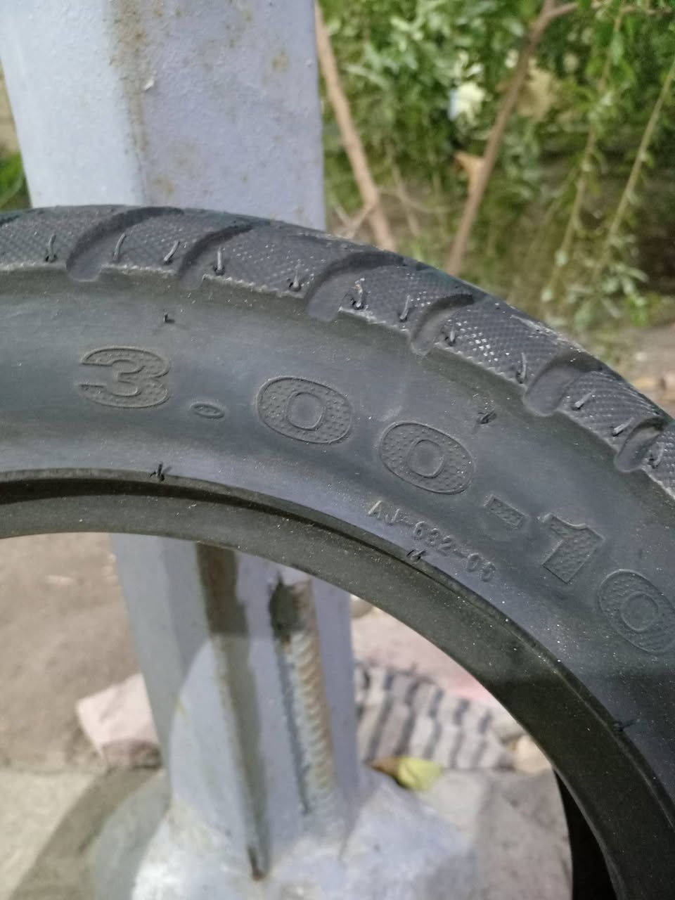 زوج تايرات للبيع نضاف كلش
سعر ٢٥ الف الزوج
*********** شراي بي خير ويدلل يشلع عيوني
