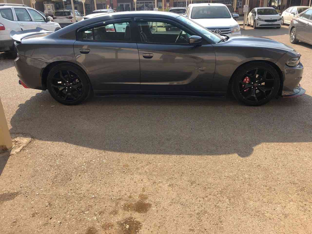 السلام عليكم 

جارجر 2019 رقم بغداد باسمي

ماشيه 70 الف ميل 

الحادث موضح بالصور 

بارد الجاملغ عكس السايق والبنيد محدث 

السياره مابيها صبغ نهائيا عدا البنيد والدعاميه لان محدثات 

السعر 197

التواصل 

***********

مكاني بغداد
