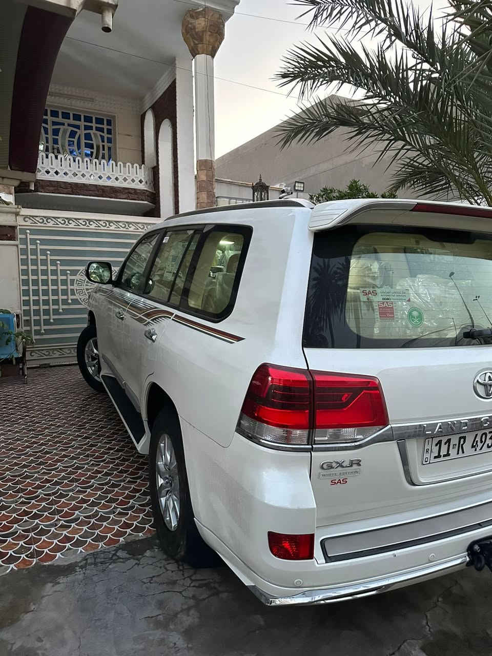 لاندكروز 2017
وايت اديشن
مكفوله السياره 
فقط نص دعاميه خلفيه 
ماشيه 70 
السعر 480 
مكاني بغداد شارع فلسطين 
***********
