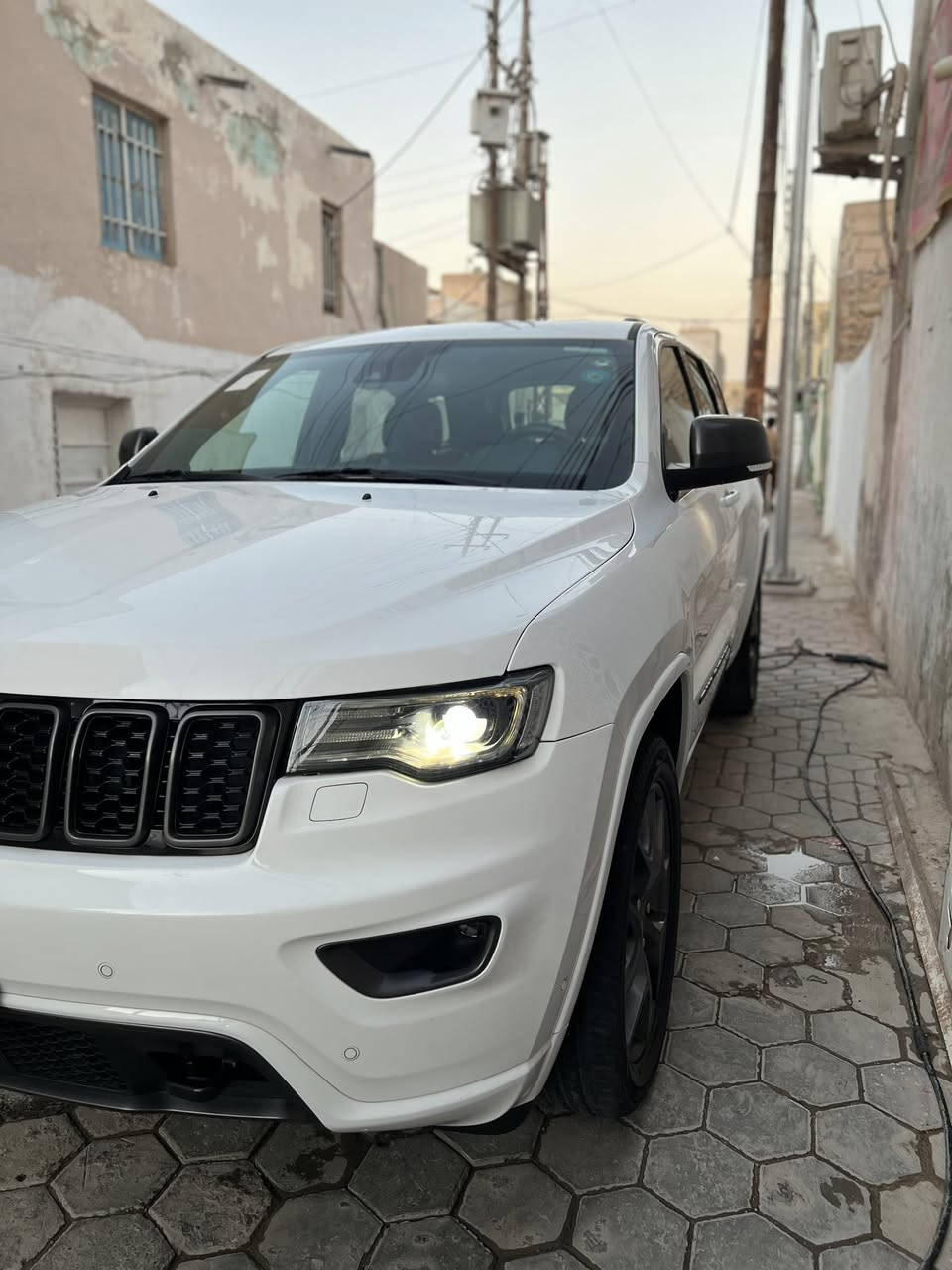 جيب خليجية موديل 2021
فول مواصفات 
المسافة  62الف كيلو متر
المواصفات
رادار امامي

‏‎دفع رباعي 4x4 . 
المقاعد من الجلد . 
داخل احمر 
‏‎المقاعد الأمامية كهربائية تدفئة تبريد
‏‎ذاكرة لحفظ وضعيات الجلوس . 
‏‎ مقود السائق كهربائي . 
‏‎تدفئة ستيرن . 
‏‎سقف بانوراما .
‏‎نظام الملاحة (GPS) . 
‏‎ نظام خاص للطرق الوعرة . 
‏‎ مصابيح امامية زنون . 
‏‎المصابيح الأمامية مع LED لايت . 
‏‎كشافات الضباب
‏‎تشغيل عن بعد .
‏‎صندوق كهربائي .
‏‎حساسات أمامية . 
‏‎حساسات خلفية .
‏‎كاميرا خلفية .
زراك لايت
‏‎مرايا بخاصية التعتيم الذاتي . 
‏‎نظام تشغيل واطفاء اوتماتيكي 
نظام Ecoلتقليل صرف الوقود
مكاني نجف تحويل بأسم المشتري
فقط شبر بالچاملغ الامامي الايمن كرت وليس صبغ
***********للأستفسار
