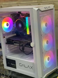 للبيع pc وشاشه  نضيفه مستعمله فقط شهرين  مواصفاتهه CASE GALAX ATX REVO...