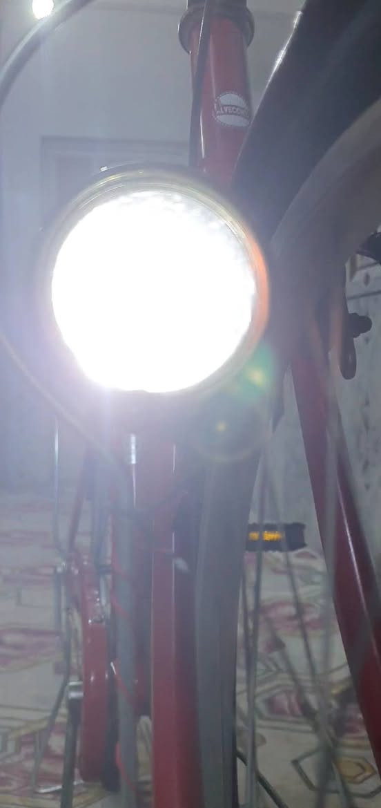 باسكل ياباني حجم 26 بريكات أمامي خلفي شغاله حساس لايت ثلجي شغال قفل وره شغال باسكل نضيف مال حاويه ولون مميز المكان ناصريه قضاء سوق الشيوخ  مركز السعر 90 
رقم الواتساب لتواصل *********** سوق الشيوخ, ذي قار
