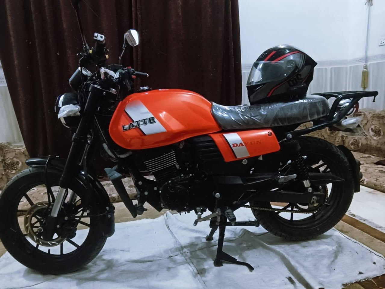 ديوان لايتي موديل ٢٠٢٣ دراجه كامله من كلشي بلادي مامتعوبه ماشيه ١٥فقط دراجه رقم شرط التحويل ***********
