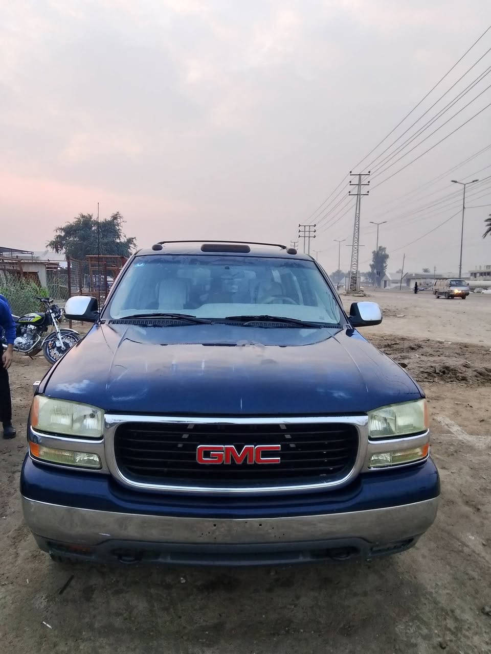 السلام عليكم جمسي للبيع سوبر بان موديلها 20002سياره جديده مال مزاد بيها كتاب ترقيم مكمل بس عل بصمه بغداد خصوصي سياره عل وظع الشركه مابيها صبغ حجمها 6براغي مكينه 5300 تخم تاير جديد محرك كير لوك سعرها 110وبيها مجال قليل مكانها بغداد ابو غريب الاتصال بهاذه الرقم *********** غير متواجد عل فيس
