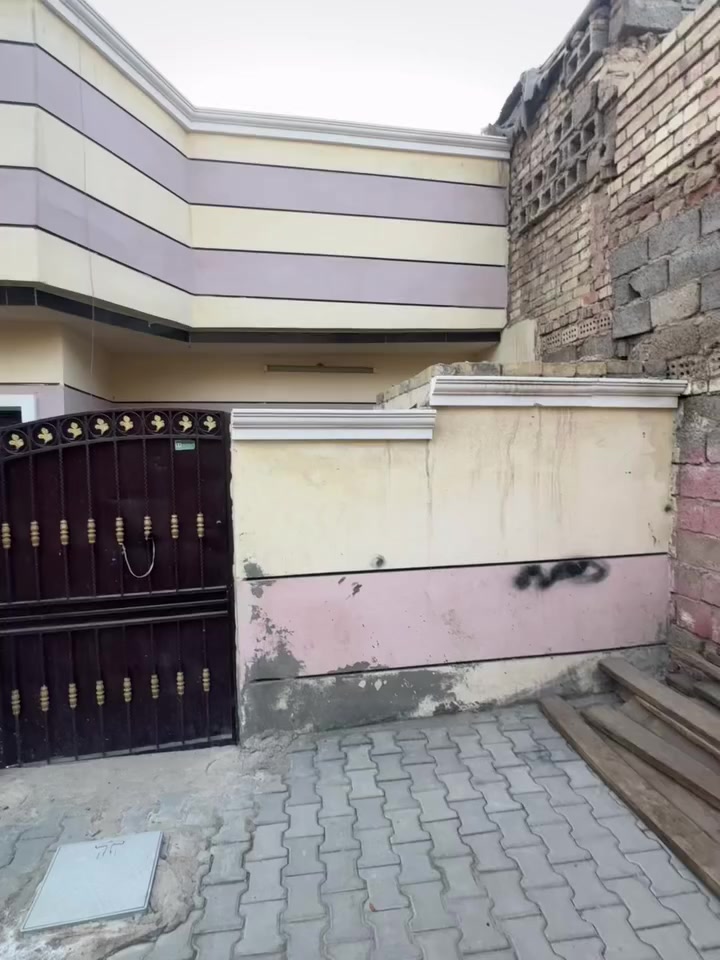 ‏سلام عليكم بيت للبيع مقابل س
يك له مال أبو جبة البيع مستعجل بيت 110 متر خلف السكة السعر 55 وبي مجال الاتصال على الرقم ￼***********علي
