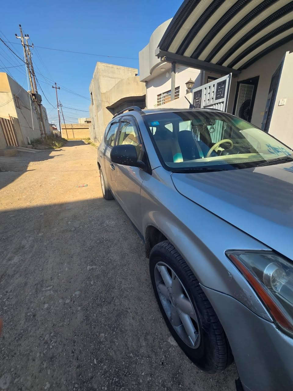 نيسان مورانو للبيع
السعر 65 وبي مجال 
مابيها ضرر
بس بيها تقحيل اشويا موجود بل صوره
كير و محرك شرط محرك 6 
كابون بانزين
تبريد شغال
سياره بسمي 
مكان السياره موصل
الرقم ***********
