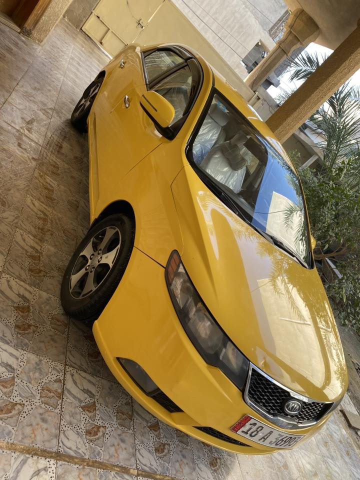 سلام عليكم
كيا فورتي موديل 2012
باسمي مصفره من كلشي 
للبيع حادثها فقط بنيد وبدنه اماميه 
وبلحوض مال الجنطه حك شبر وموضح بصور  كلشي 
سياره متعوب عليها كلش لاخر حبايه 
متصرف عليها لو ربع 
سياره عليها ادامه كامله مكمله 
كير خير من الله 
مكينه 2000 بعدها لك بطنها ثلج 
تخم مجاول تخم بلكات تنضيف غرفة احتراق 
جويتر حساسات 
صدر نفض خلفي امامي 
مشط ستيرن 
تخم تايرات 
دوشمه كشنات 
بوليش ونانو سيراميك 
تخم نايلون
سنويه جديه لوحات جدد 
تحكم ستيرن 
مري جانبيه كهرباء 
مكان بغداد ابو غريب حي تميم قرب البان ابو غريب 
سعر 94
***********
***********
