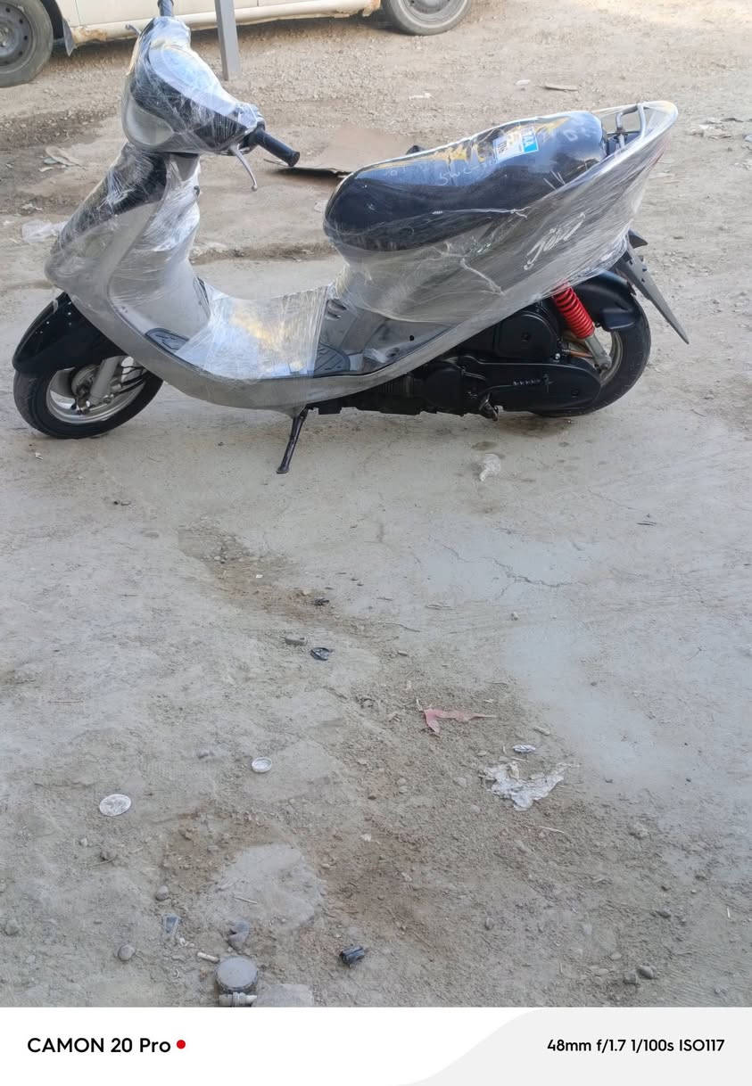 للبيع حاويه قبل يومين ختم واحد ويا المكينه ***********
