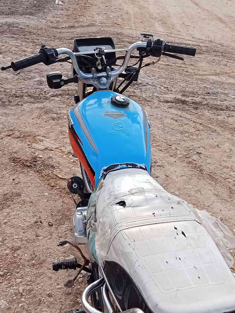 السلام عليكم ورحمة الله وبركاته
من رخصة الأدمن 
للبيع دراجة سفانة 5 كير موديل 2020 اوراق اصولية محرك ما مفتوح نكرة سلف 
العنوان المسيب الحامية 
السعر500 وبيها مجال حك الجية 
متواجد واتس اب ***********
