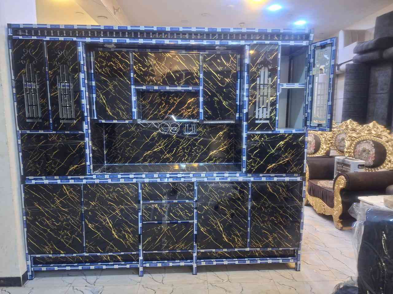 سلام وعليكم كاونتر احطاطه تكمه جديد من مترتين الى تلاثه متر مكاني فلوجه شهداء ***********
