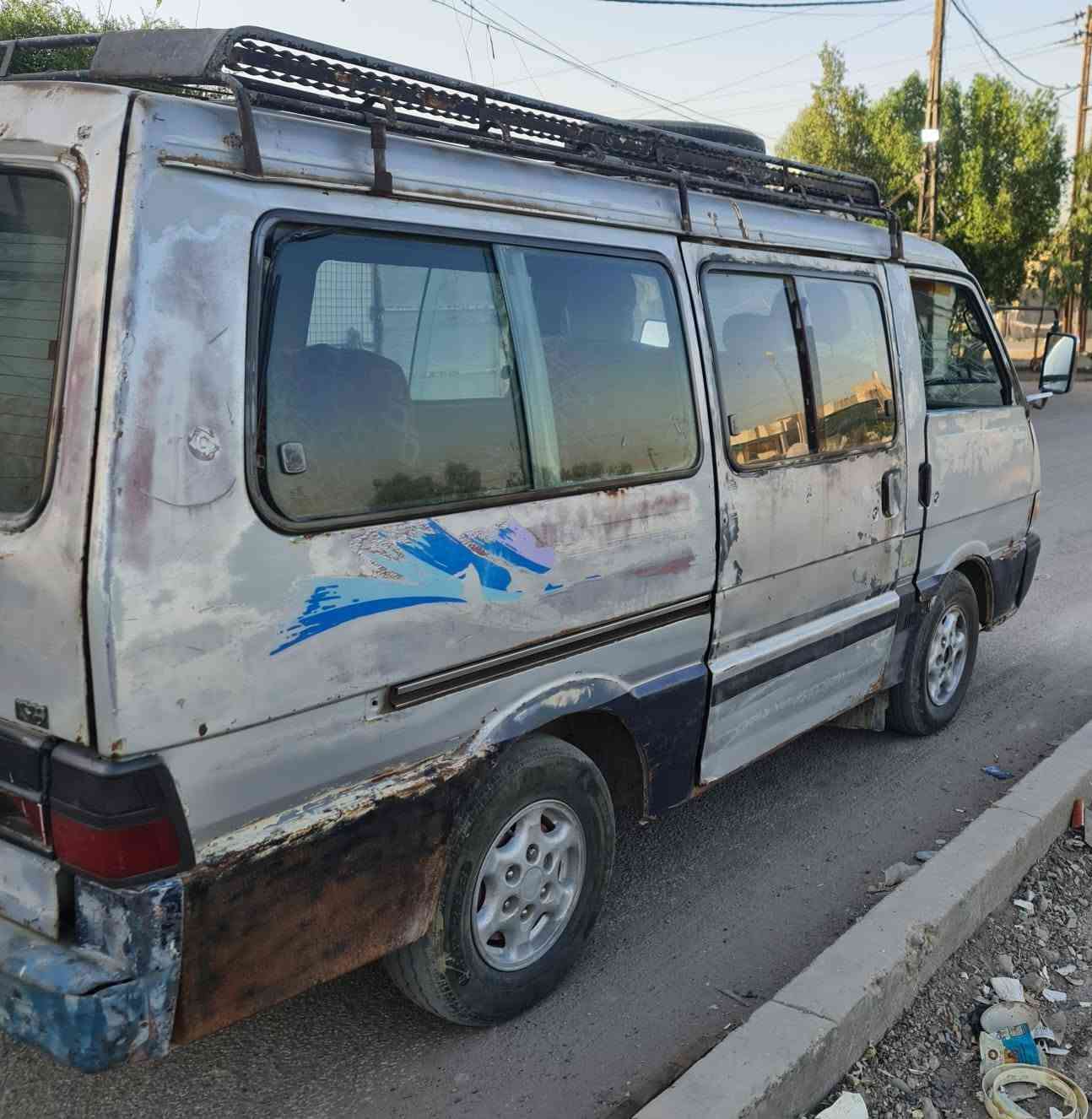 السلام عليكم سياره كيه للبيع موديل ٩٦ رقم بغداد ألماني كير ومحرك واكسن خير من الله صدر أمامي وخلفي جديد تخم تاير زينات باتري نظيف سياره جاهزه المكان الدوره هور رجب السياره صاحبه يريد تحويل لاتصال على لأرقام التاليه *********** - - *********** أبو علي الشمري
