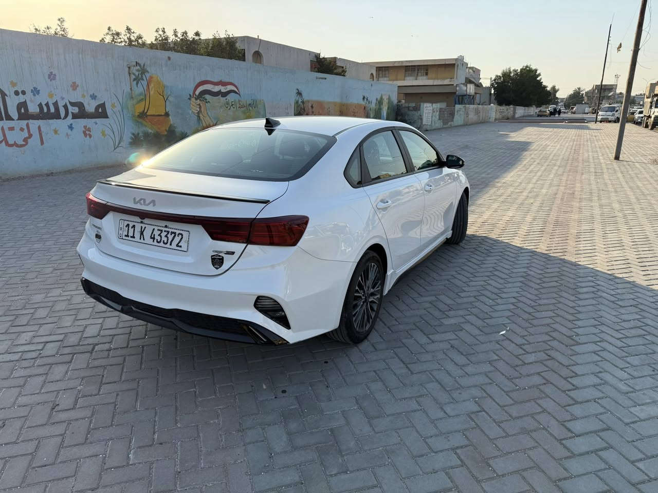 كيا فورتي جيتي لاين فول مديل 24 رقم بغداد ترقيم جديد باسمي حادثها موضح بلصور بدون ارباك السعر 179 بيها مجال قليل كلش مكاني بغداد شقق الحبيبيه ***********
