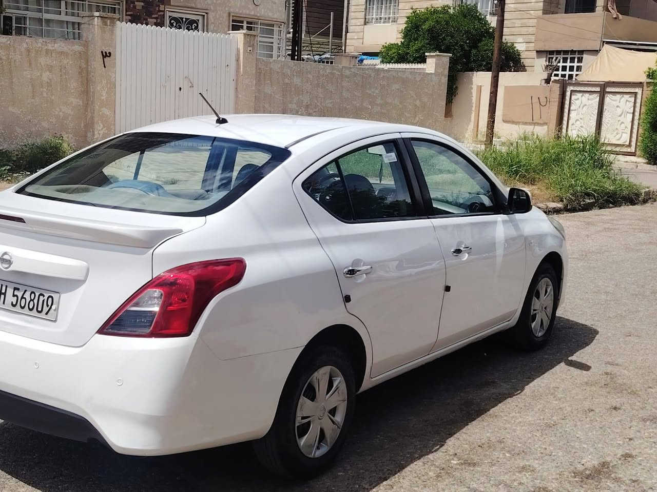 الموديل 2020
هندي بليته زرقاء 
كير محرك شرط 
تبريد ثلج ❄️ 
كابون بانزين ⛽
حساسات خلفيه 
تحكمات استيرن 
بدون صبغ
طخ تاير جديد طخم امامي وخلفي جديد
وضع شركه
ماشية 140 الف كم
كير اتوماتيك 

السعر مناسب جدا 

للاستفسار 
رقم التلفون ☎️☎️
***********
